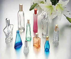 Perfume bottle cosmetics bottle